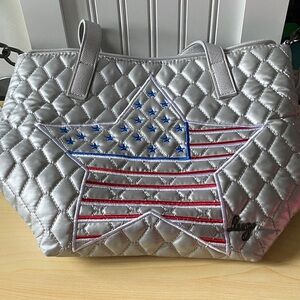 Lug Quilted Silver Tote with Star Design